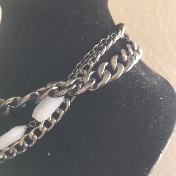 Statement Necklace (3) three Strands Black - Picture 3 of 4